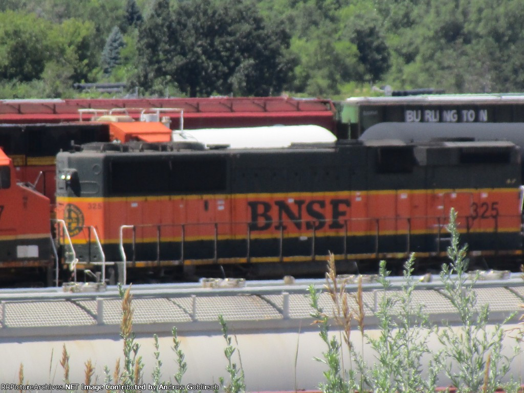 BNSF 325